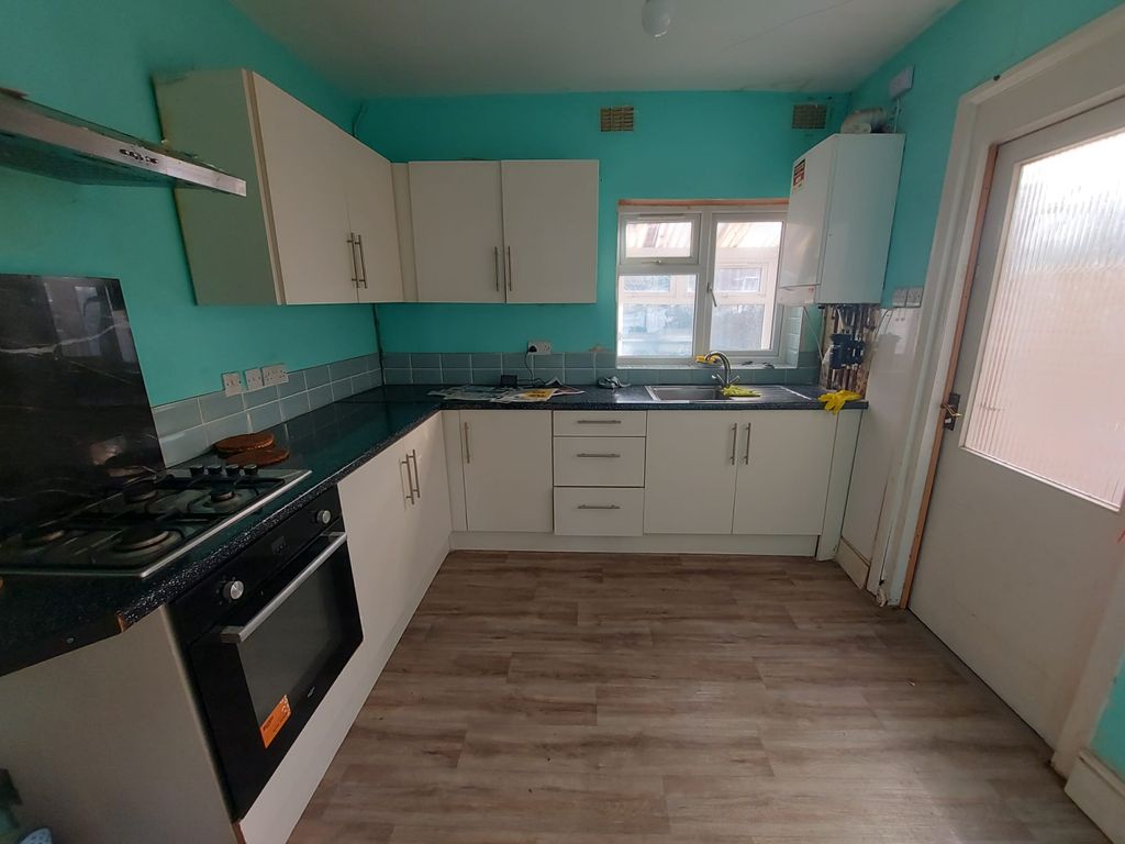 Property photo 2 of 10 Gallery