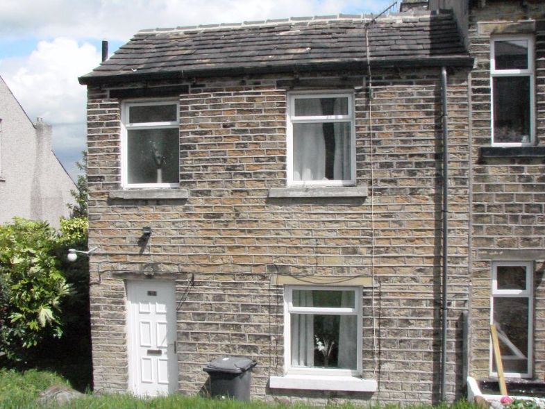 Property photo 1 of 7 Front