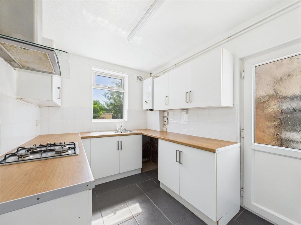 Property photo 3 of 15 Cam03604G0-Pr0033-Still006.Jpg