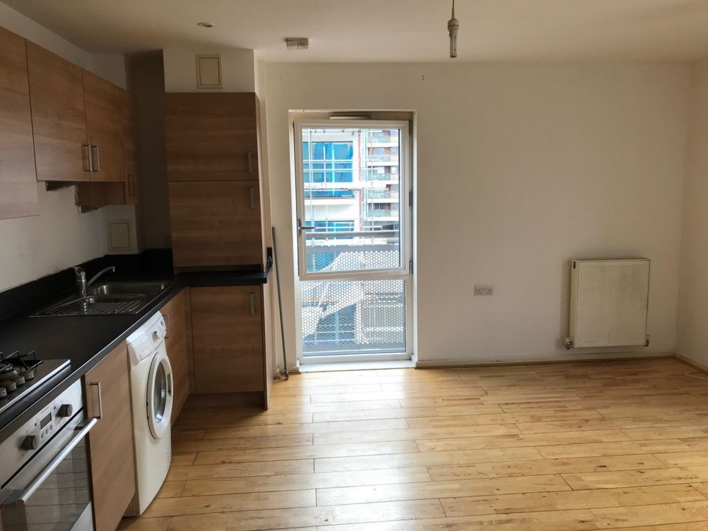 Property photo 2 of 8 Photo 13