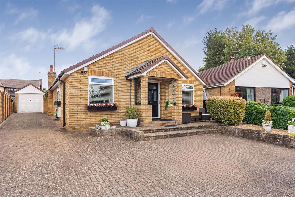 Property photo 1 of 17 36_89747.Jpg