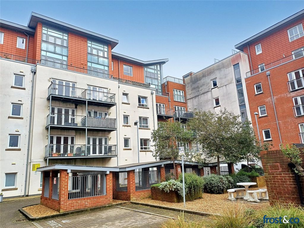 Property photo 1 of 14 Avenel Way