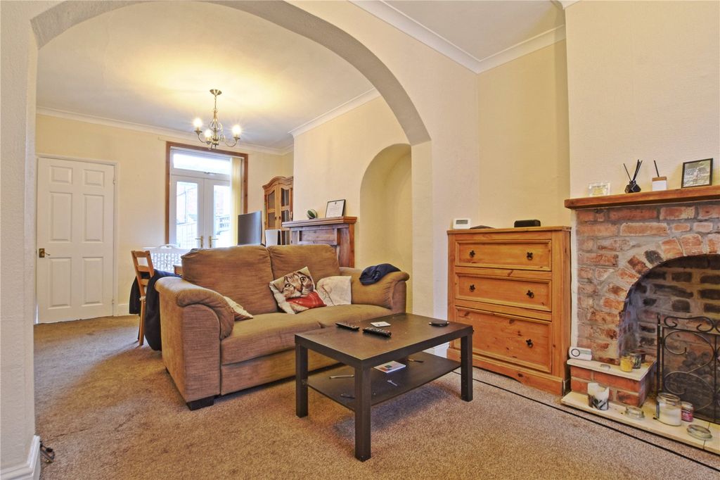 Property photo 3 of 6 Picture No. 02