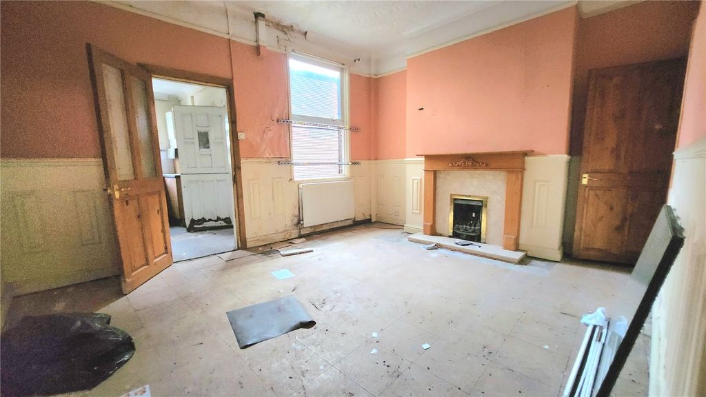 Property photo 3 of 9 Picture No. 06