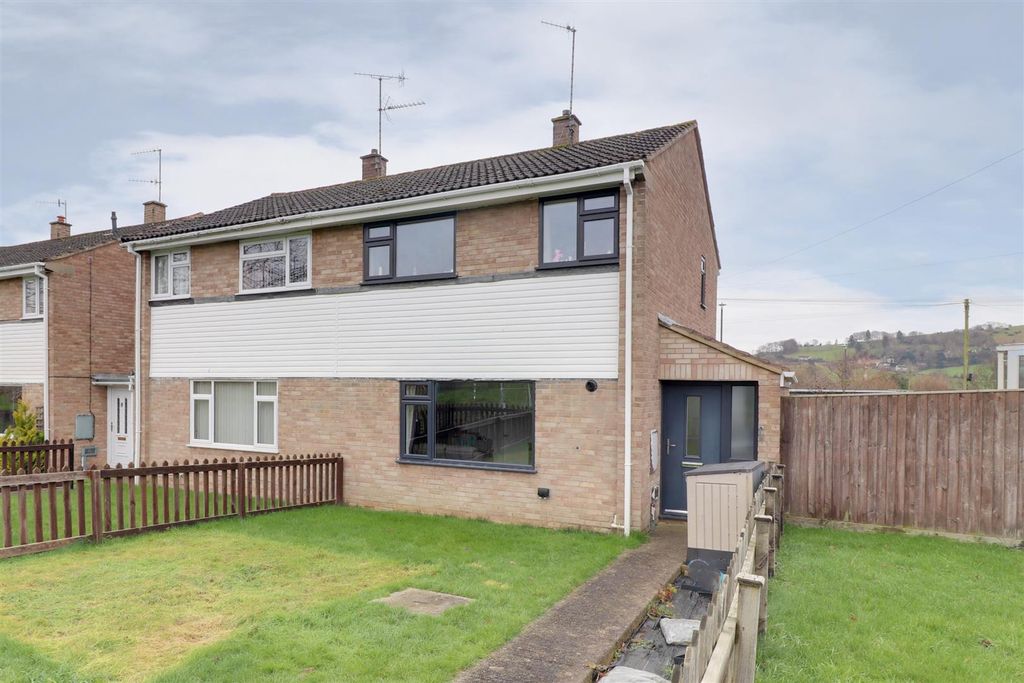 Property photo 1 of 21