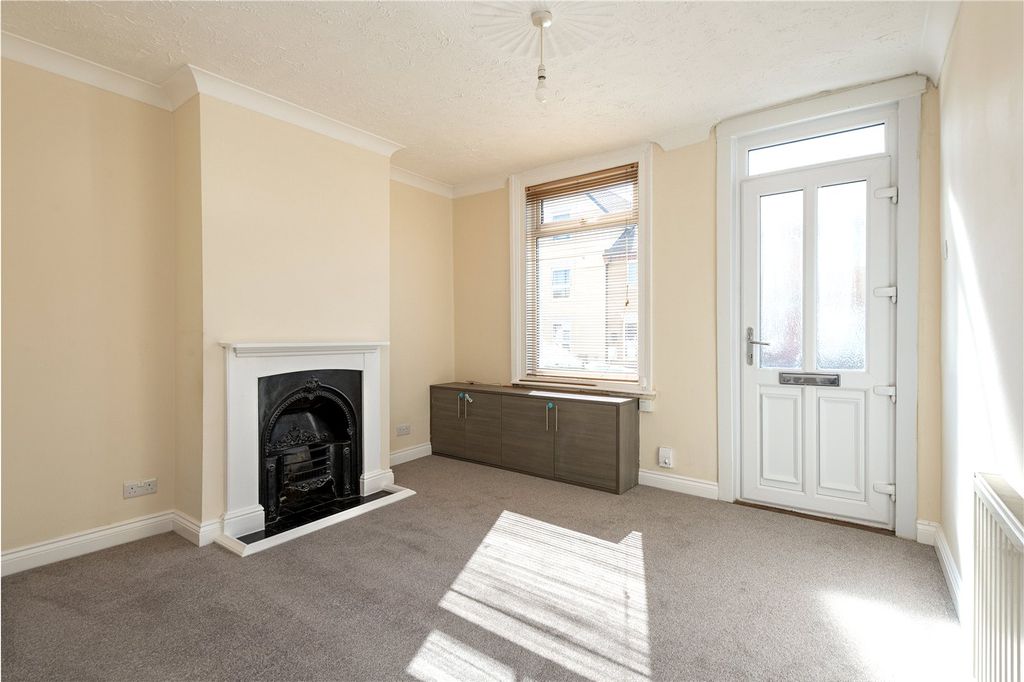 Property photo 2 of 13 Picture No. 14