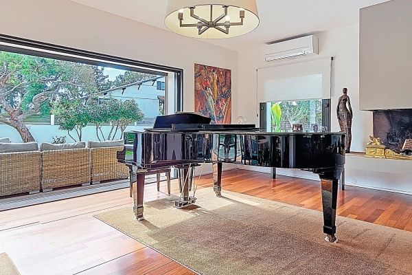 Property photo 1 of 3