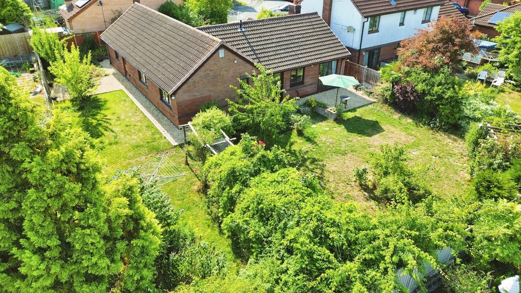 Property photo 2 of 19