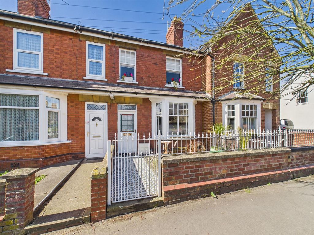 Property photo 1 of 17 Kings Road, Stamford