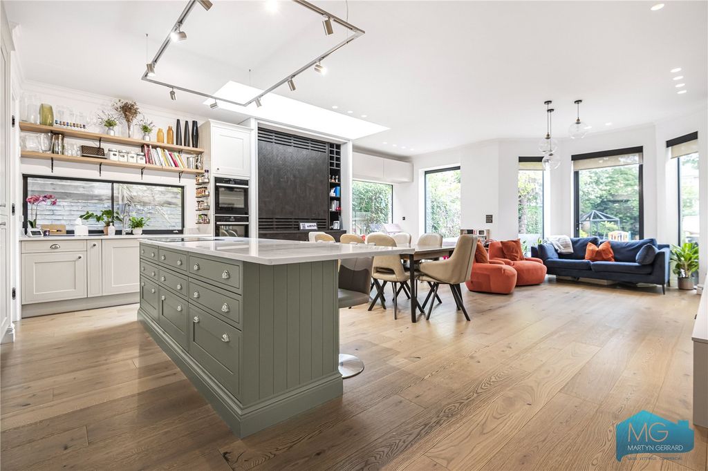 Property photo 1 of 32 Picture No. 57