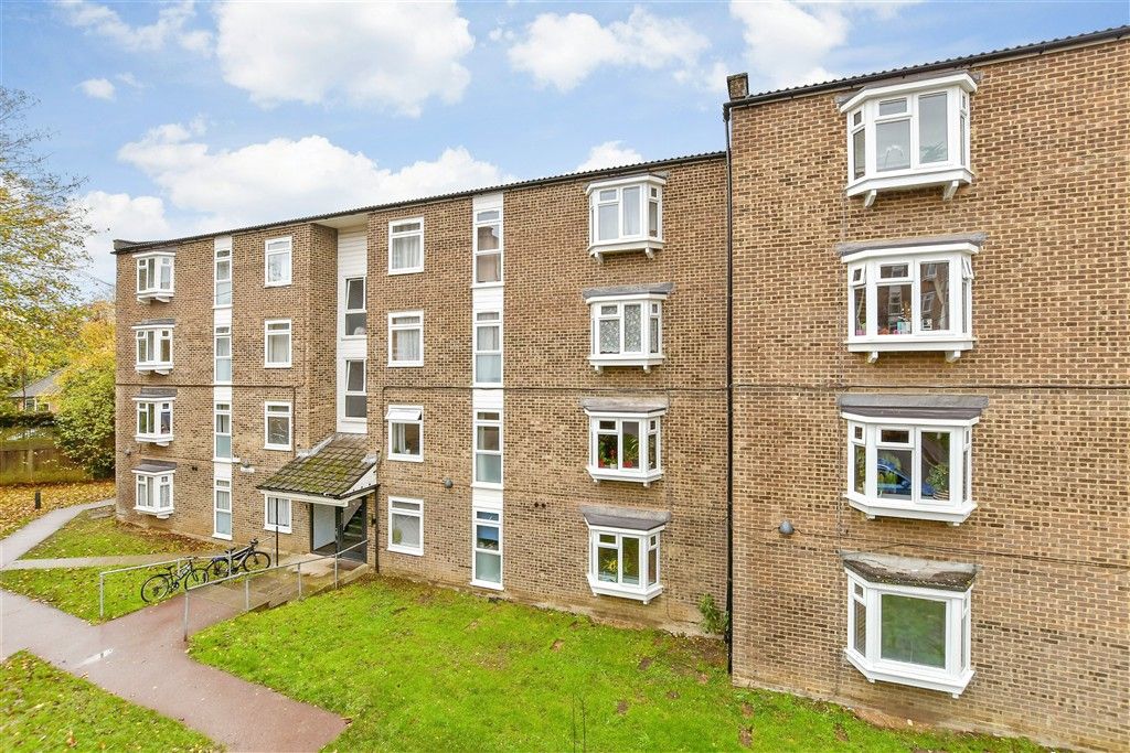 Property photo 1 of 13 External (Brochure)