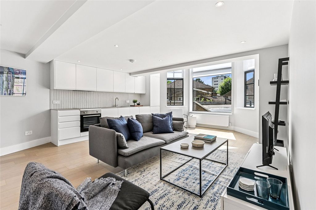 Property photo 1 of 15 Reception Room