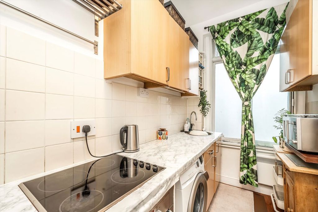 Property photo 3 of 4