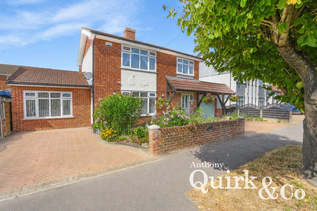 Property photo 1 of 24