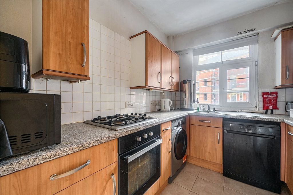 Property photo 3 of 14 Kitchen