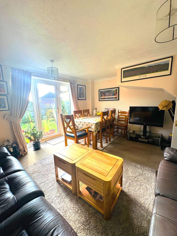 Property photo 3 of 16