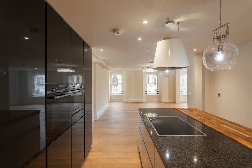 Property photo 2 of 23 Kitchen