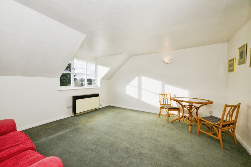 Property photo 3 of 15