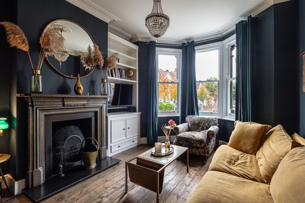 Property photo 2 of 20 Picture No. 23