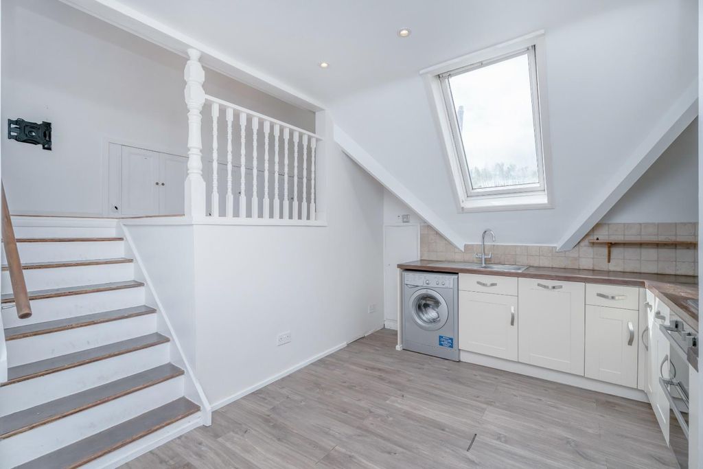 Property photo 3 of 15 Img4.Jpg