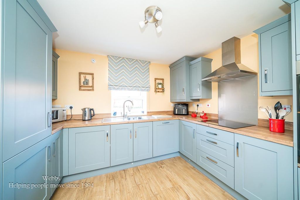 Property photo 3 of 26 Webbs-25.Jpg