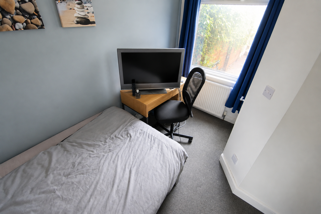Property photo 1 of 5