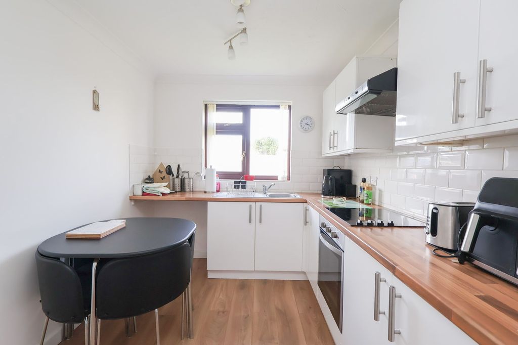 Property photo 3 of 13 Kitchen/Diner