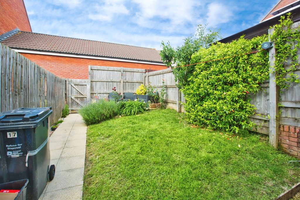 Property photo 2 of 18