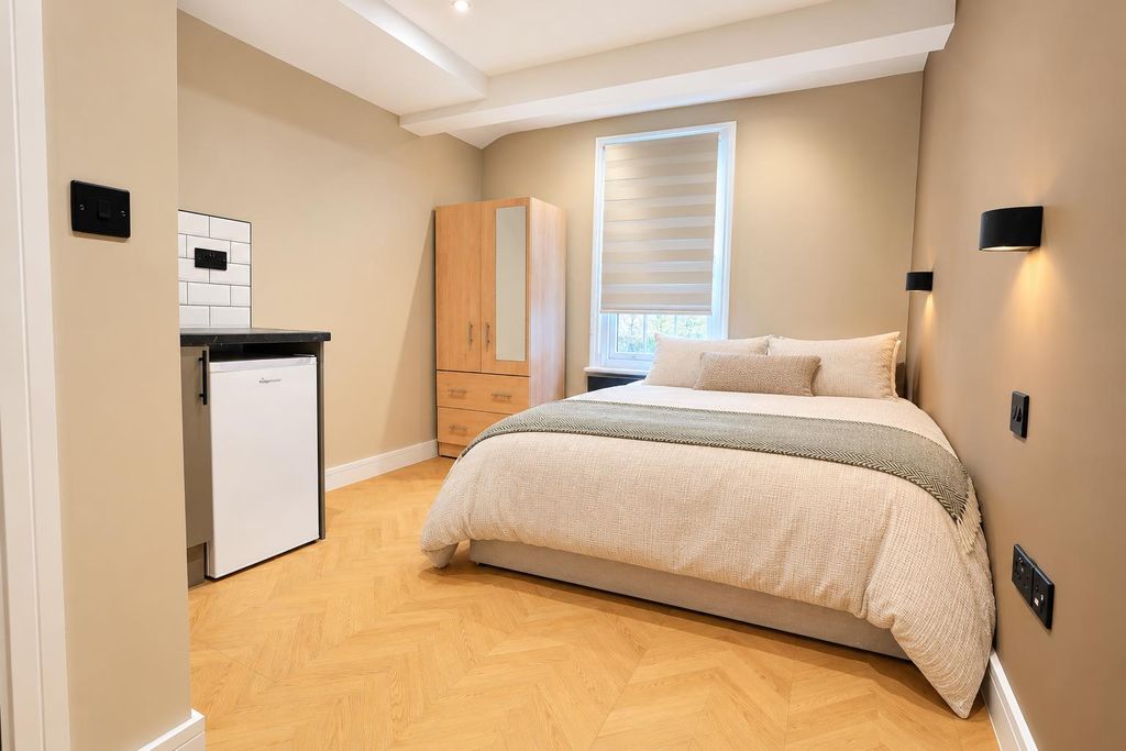 Property photo 1 of 8 39 Bedroom.Png