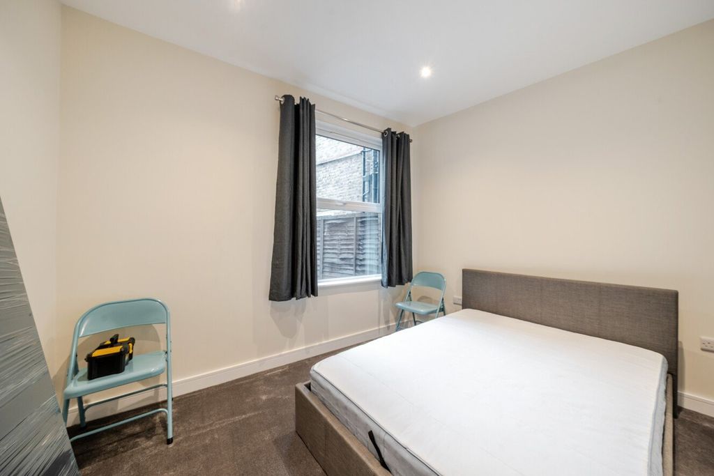 Property photo 1 of 7 Picture No. 06