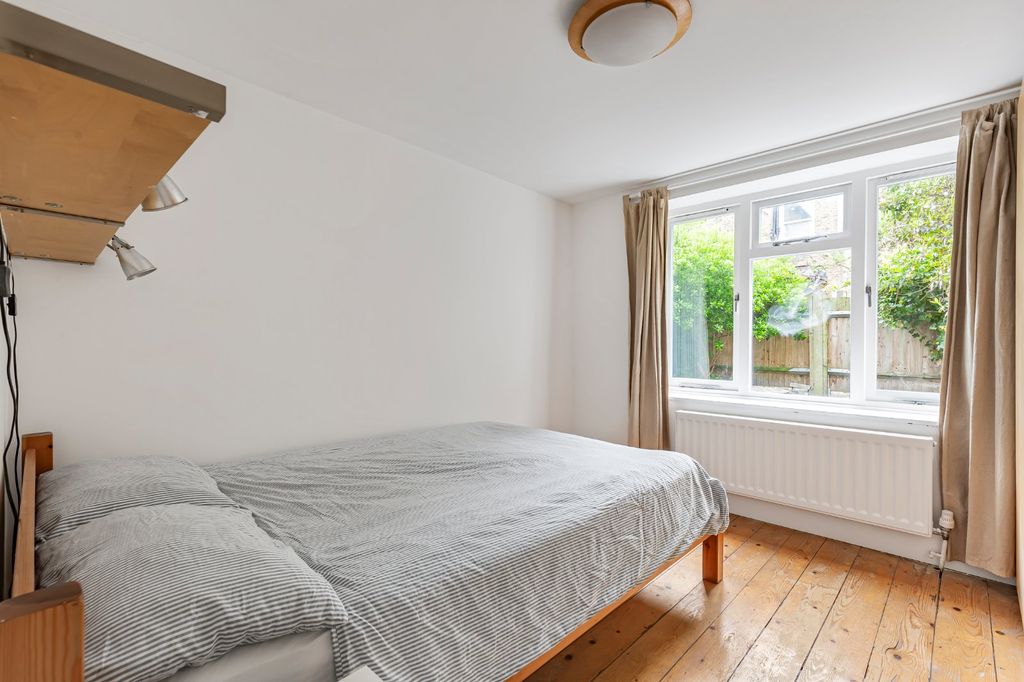 Property photo 3 of 11 Picture No. 02