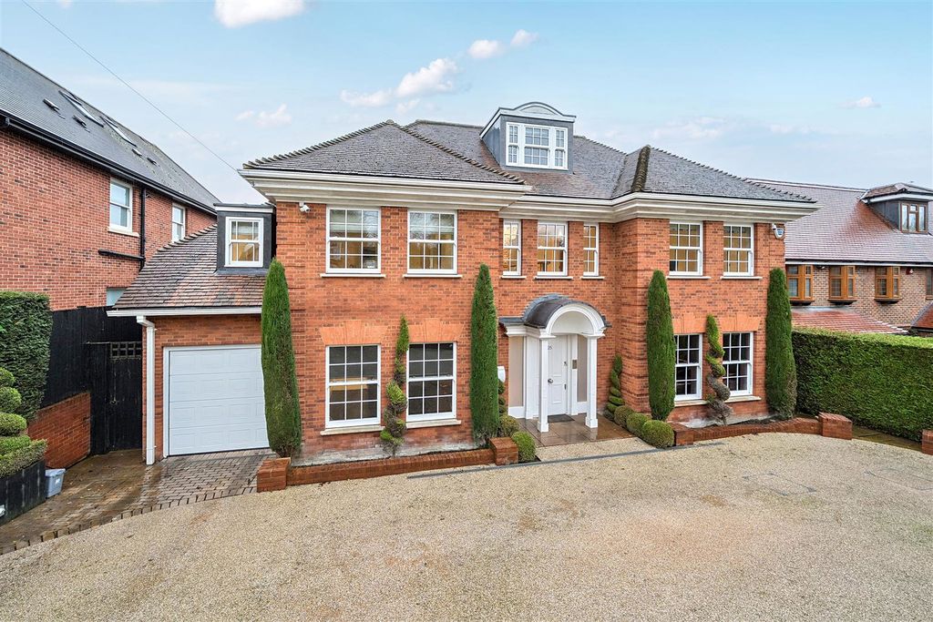Property photo 1 of 35