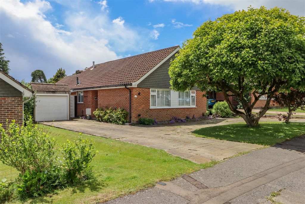 Property photo 1 of 25