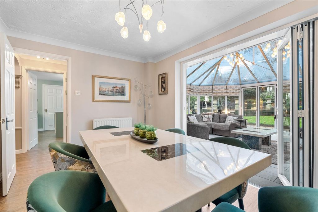 Property photo 3 of 30 Dining Room