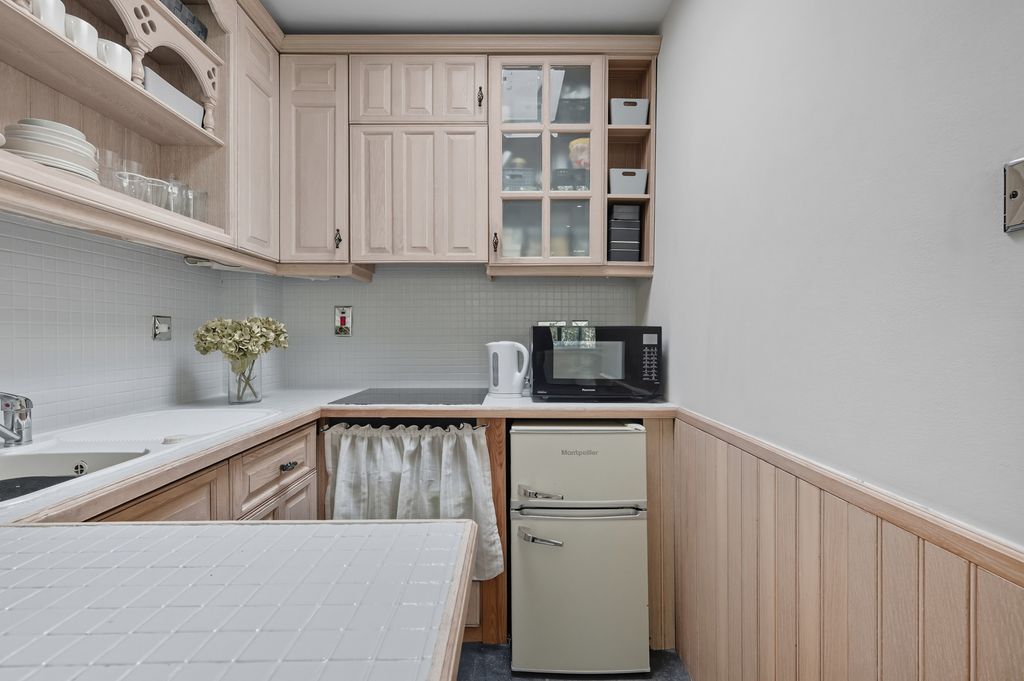 Property photo 3 of 20 Img_6944