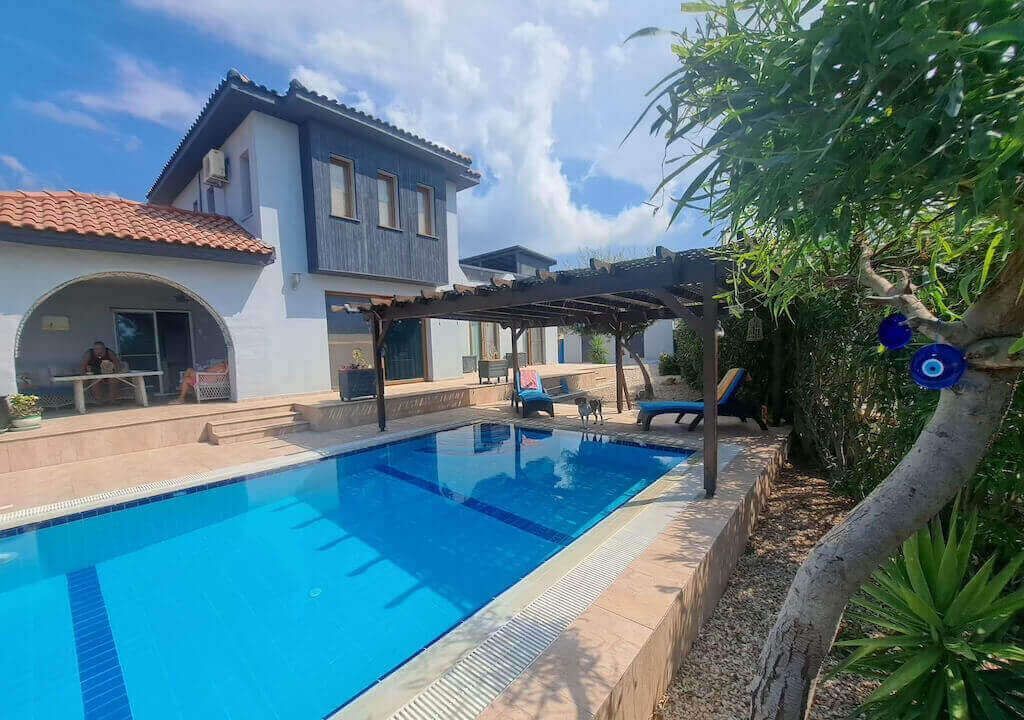 Property photo 1 of 25 Exquisite 3 Bedroom Villa With Panoramic Views And Prime Location \U2013 A Rare Opportunity Image No 1