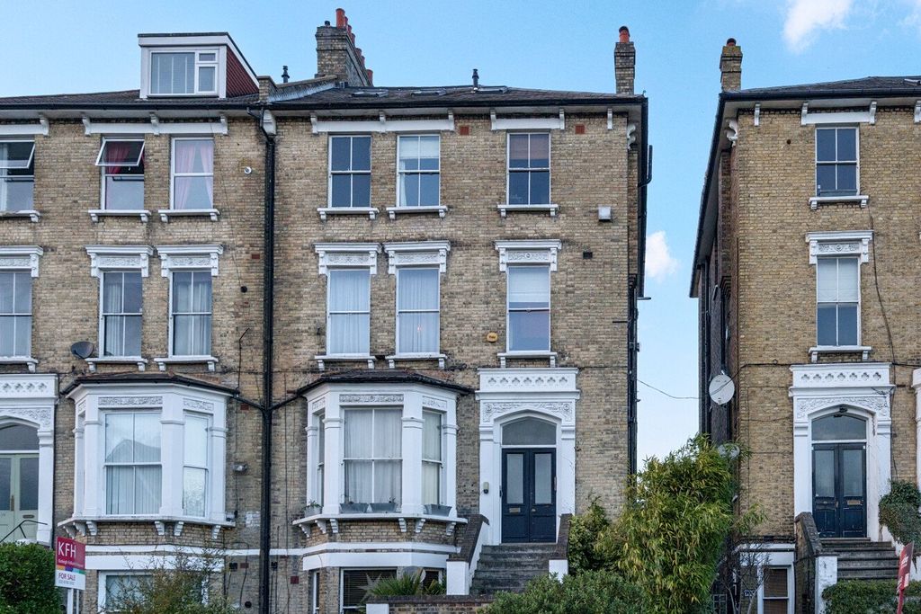 Property photo 1 of 11 Picture No. 18