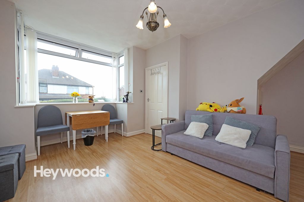 Property photo 3 of 19 0F1A8584