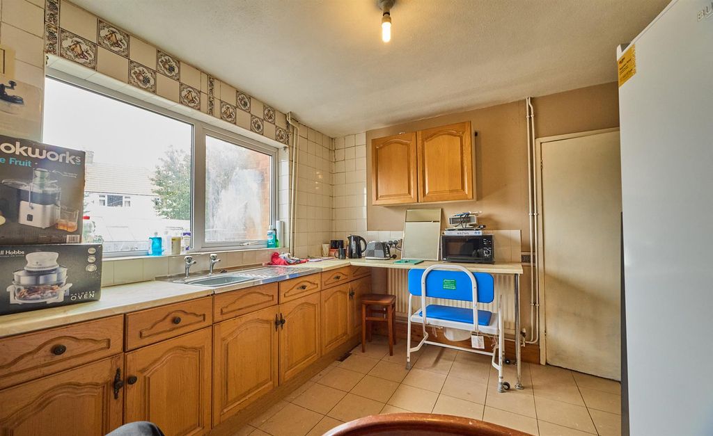 Property photo 3 of 12 Radmore Rd Hk 2.Jpg