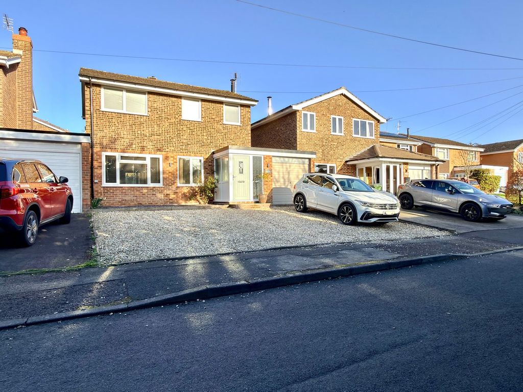 Property photo 1 of 12