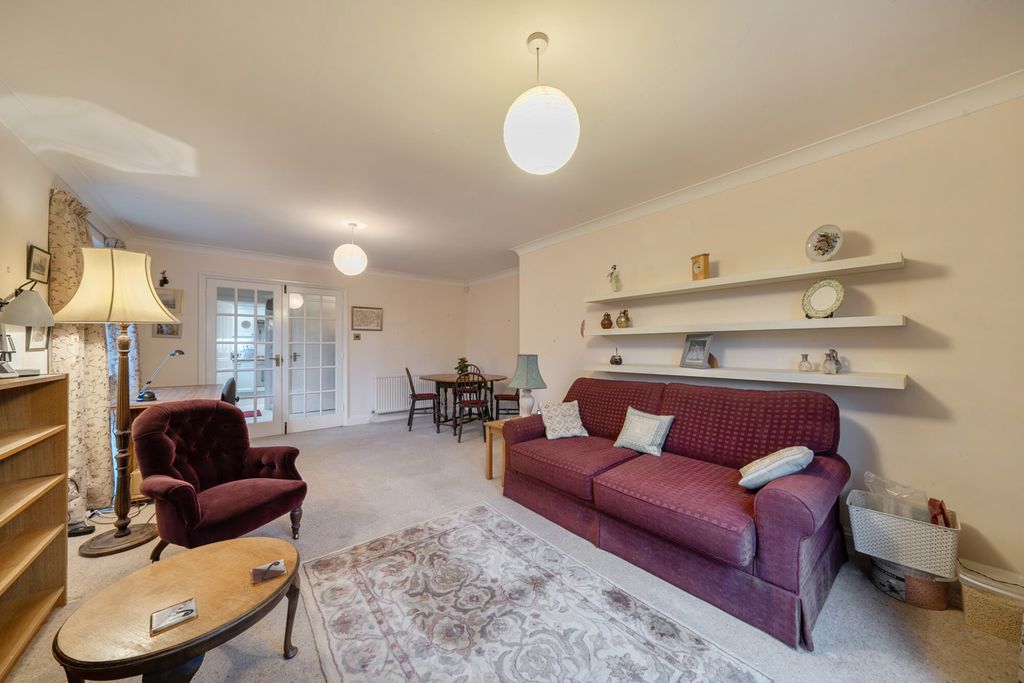 Property photo 3 of 23 1401971-2-6970F5d...