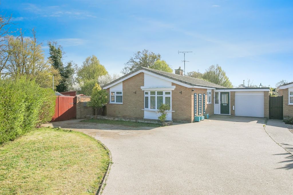 Property photo 1 of 23