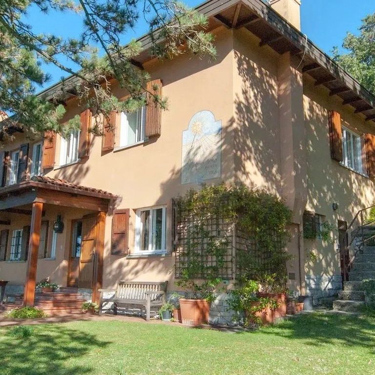 Property photo 1 of 15 Villa In Trieste, Friuli Venezia Giulia