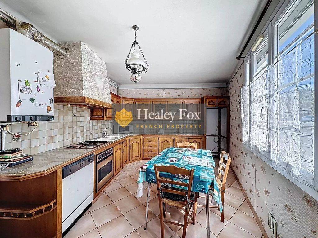 Property photo 3 of 10