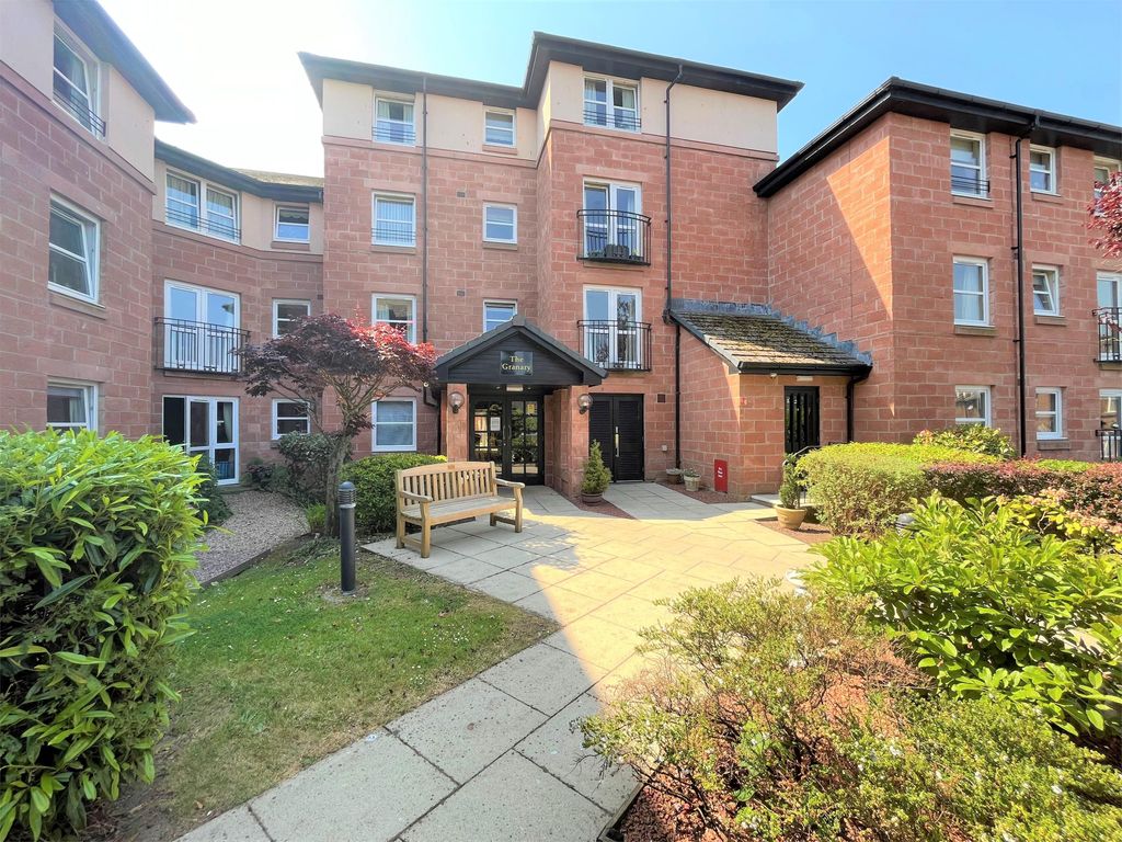 Property photo 1 of 8