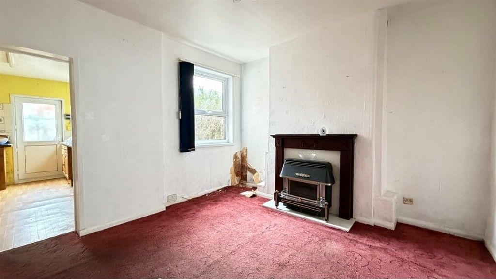 Property photo 3 of 5