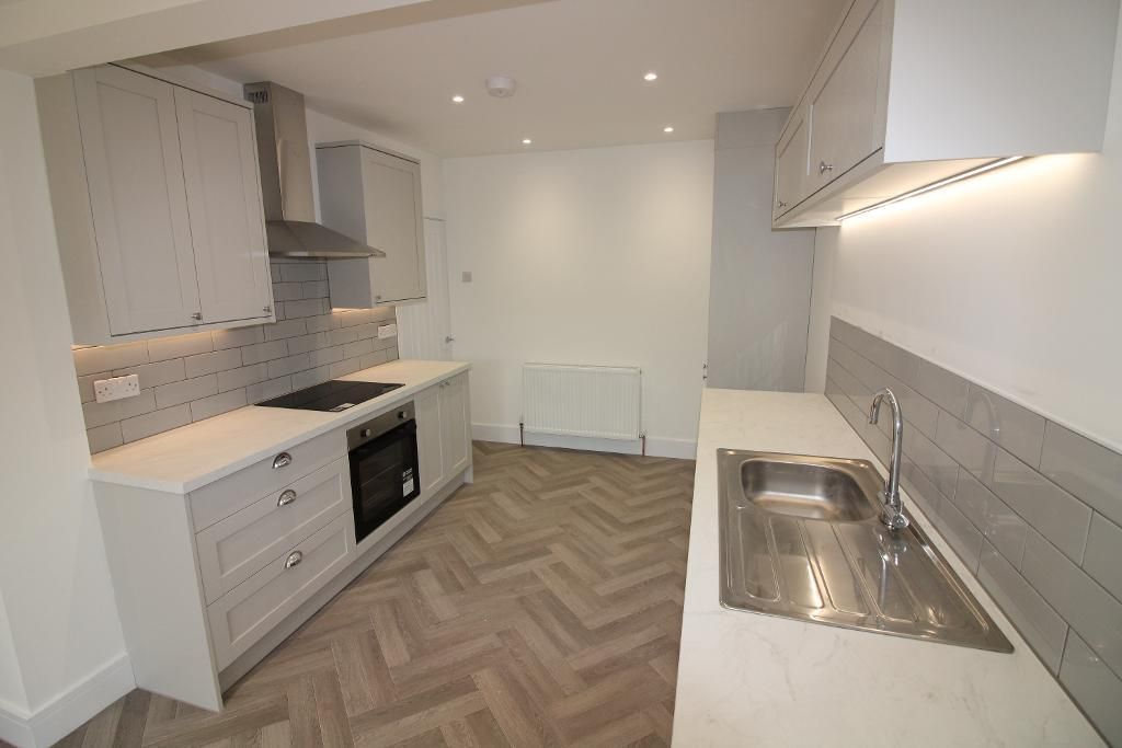 Property photo 2 of 9 Kitchen / Diner