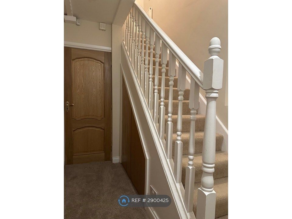 Property photo 3 of 4