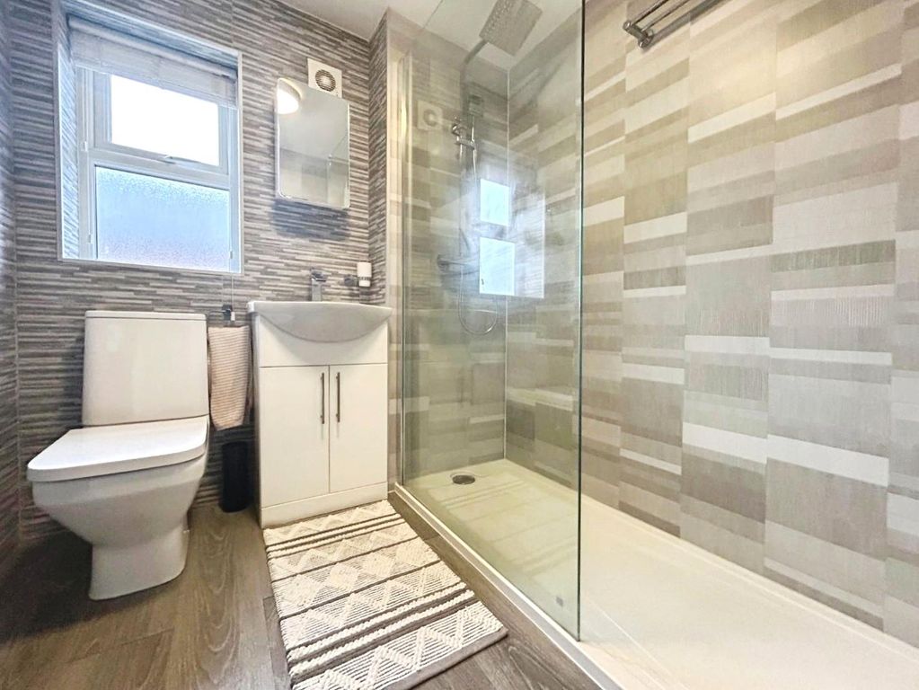 Property photo 2 of 19 Pbox-Img.Jpg