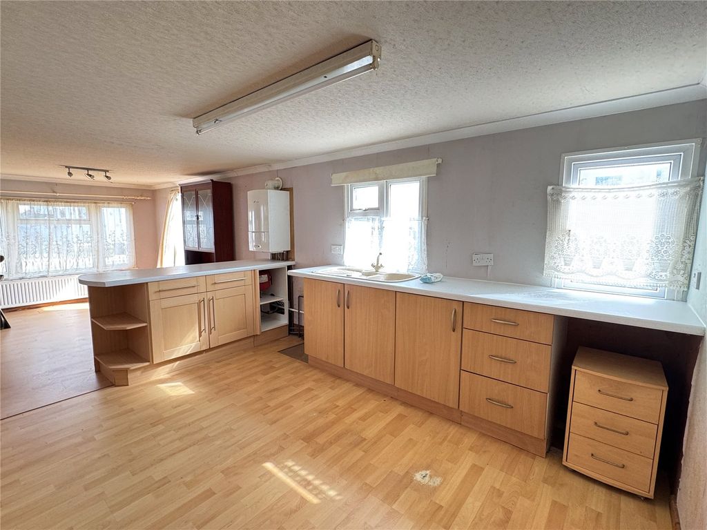 Property photo 2 of 12 Picture No. 06